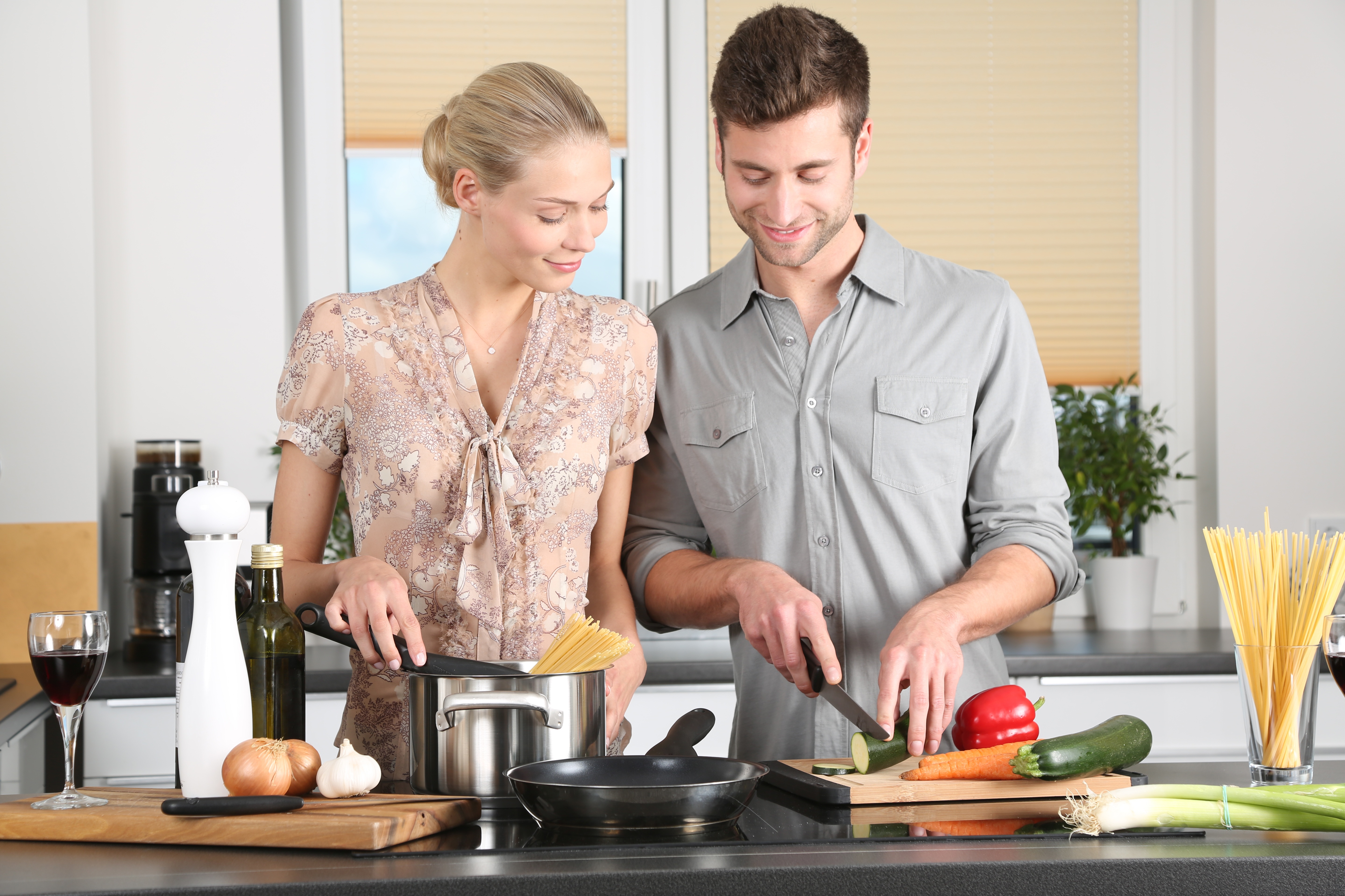 People cooking together